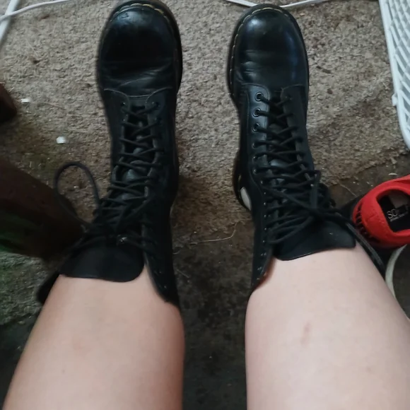 Dr. Martens Black Boots with Brown Sole - Picture 4 of 4